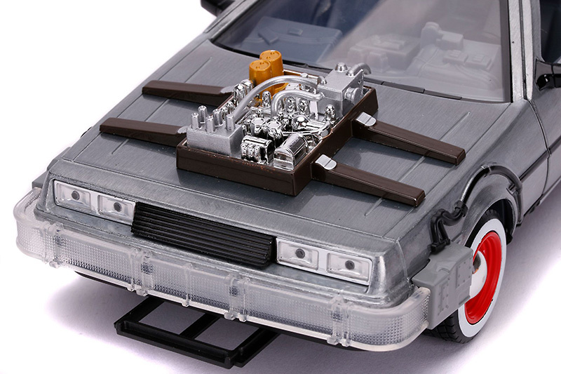 De Lorean Time Machine con luces - Regreso al Futuro III Jada Toys 32166 1/24 