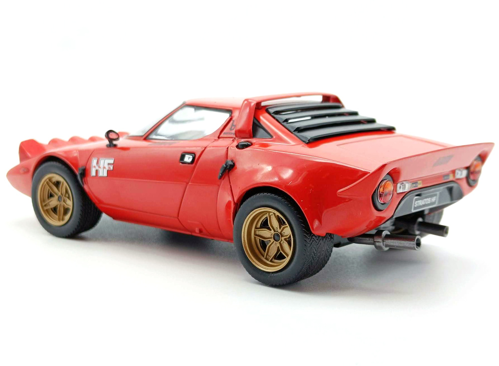 Lancia Stratos HF (1975) White Box 1/24 