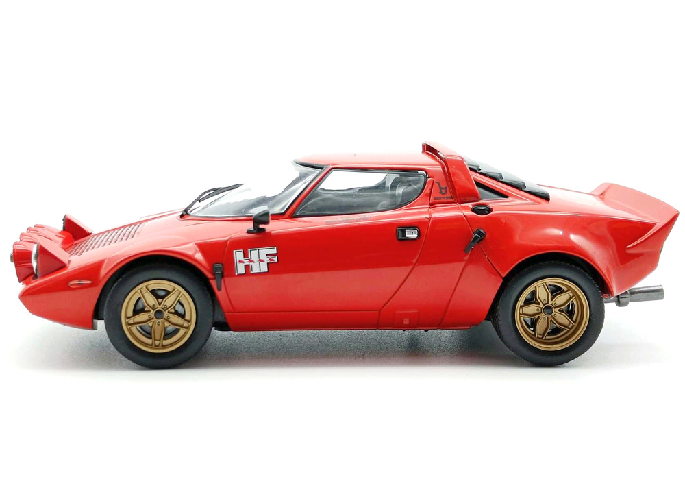 Lancia Stratos HF (1975) White Box 1/24 