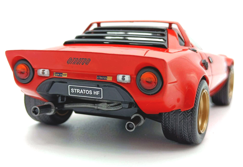 Lancia Stratos HF (1975) White Box 1/24 