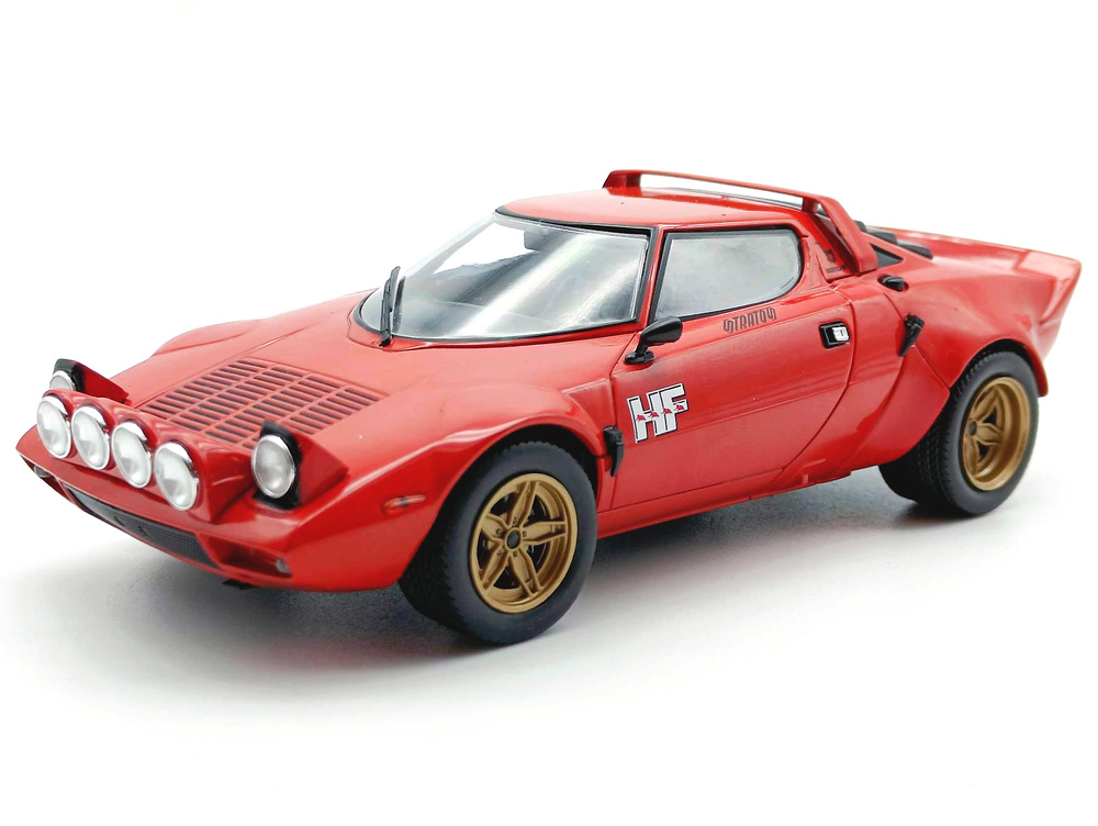 Lancia Stratos HF (1975) White Box 1/24 