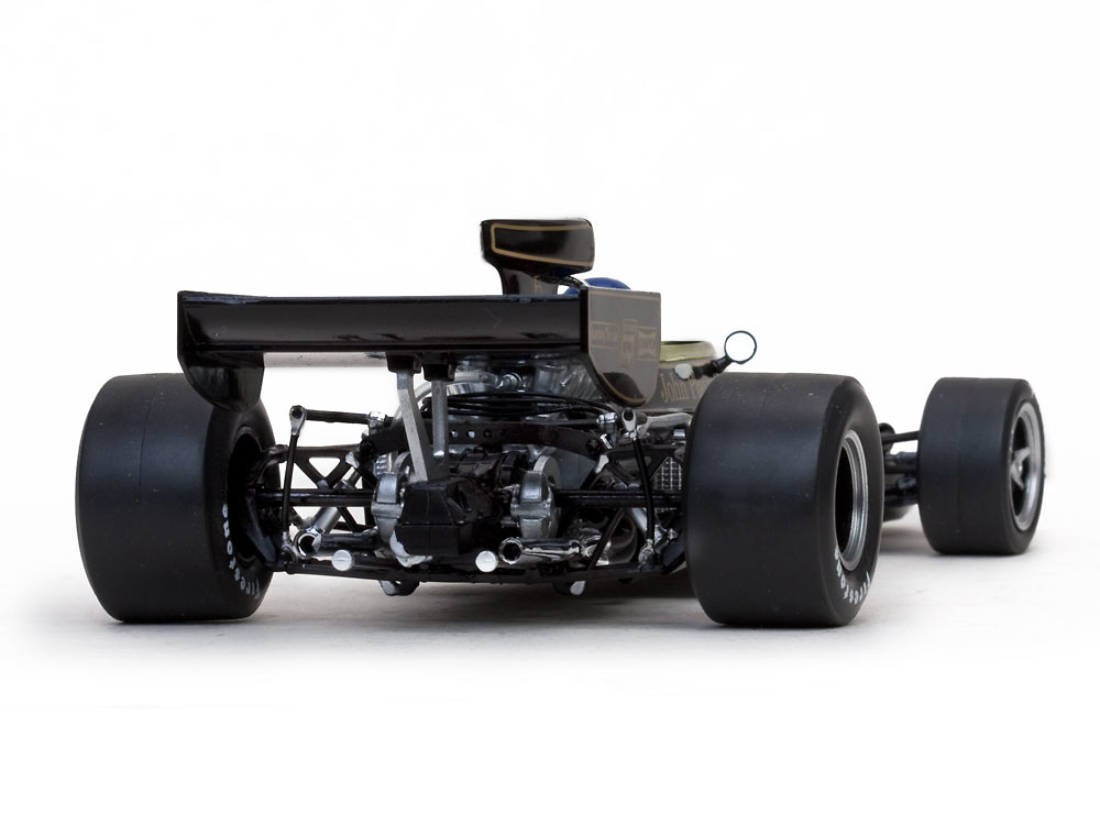 Lotus 72E 