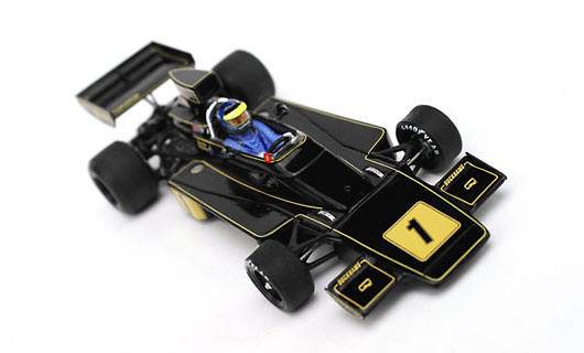 Lotus 76 