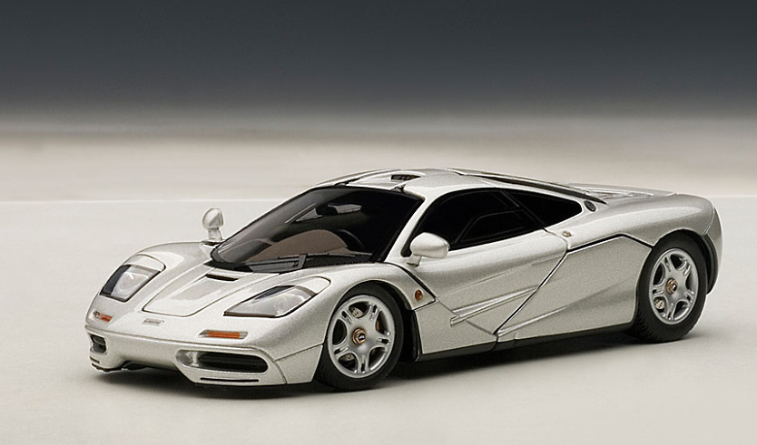 McLaren F1 (1992) Autoart 56001 1:43 