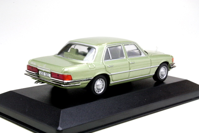 Mercedes 450 SEL -W116- (1972) White Box 1:43 