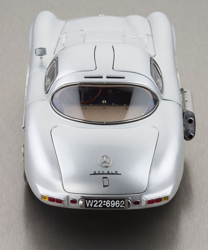 CMC M-088 Mercedes Benz 300 SLR Uhlenhaut Coupé (1955) CMC 1/18