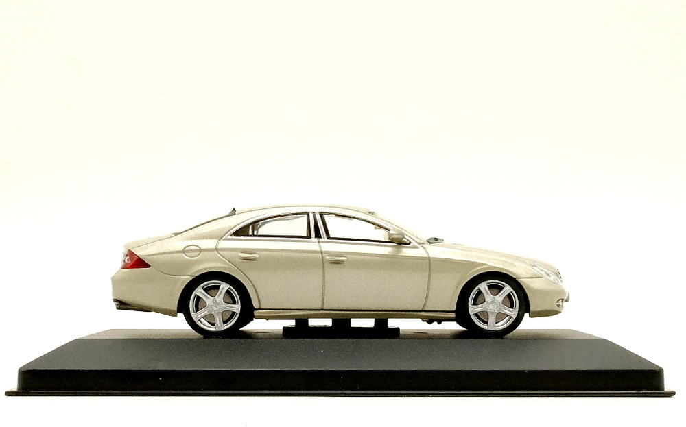 Mercedes Benz CLS 500 -W219- (2004) Altaya 1/43 