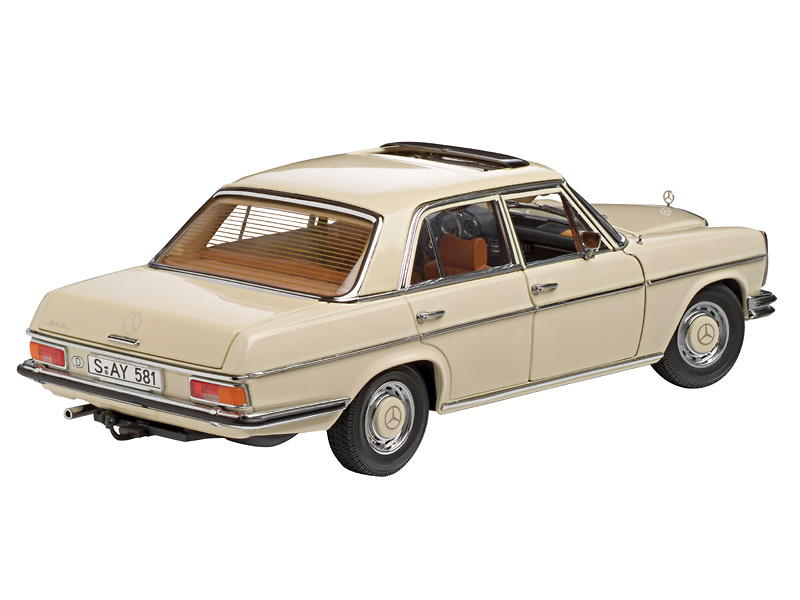 Mercedes Benz Strich 8 -W114- (1968) Sun Star 1/18 