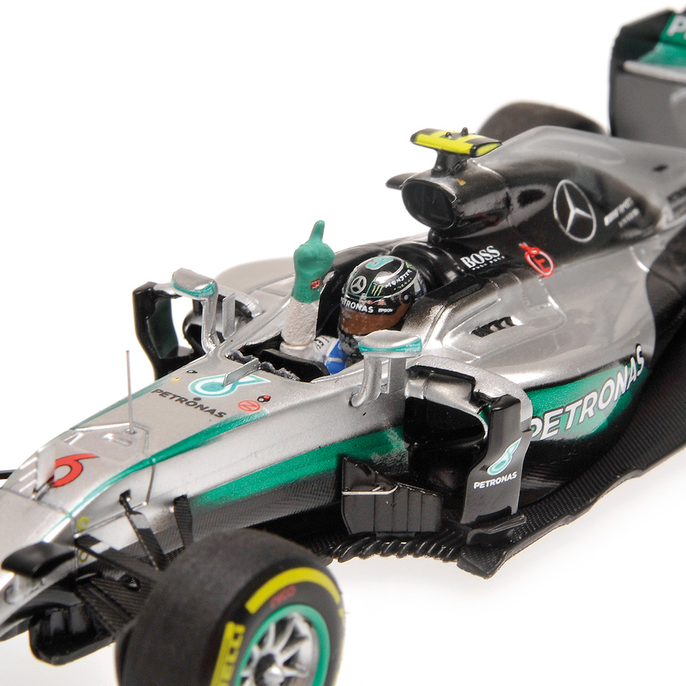 Mercedes W07 