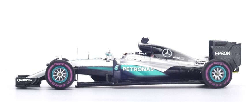 Mercedes W07 