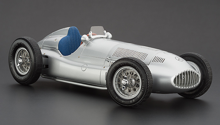 Mercedes Benz W165 (1939) CMC M018 1/18 