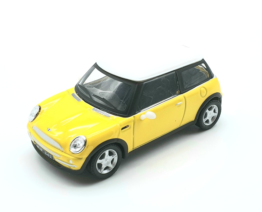 Mini BMW (2001) Cararama 31480 1/43 