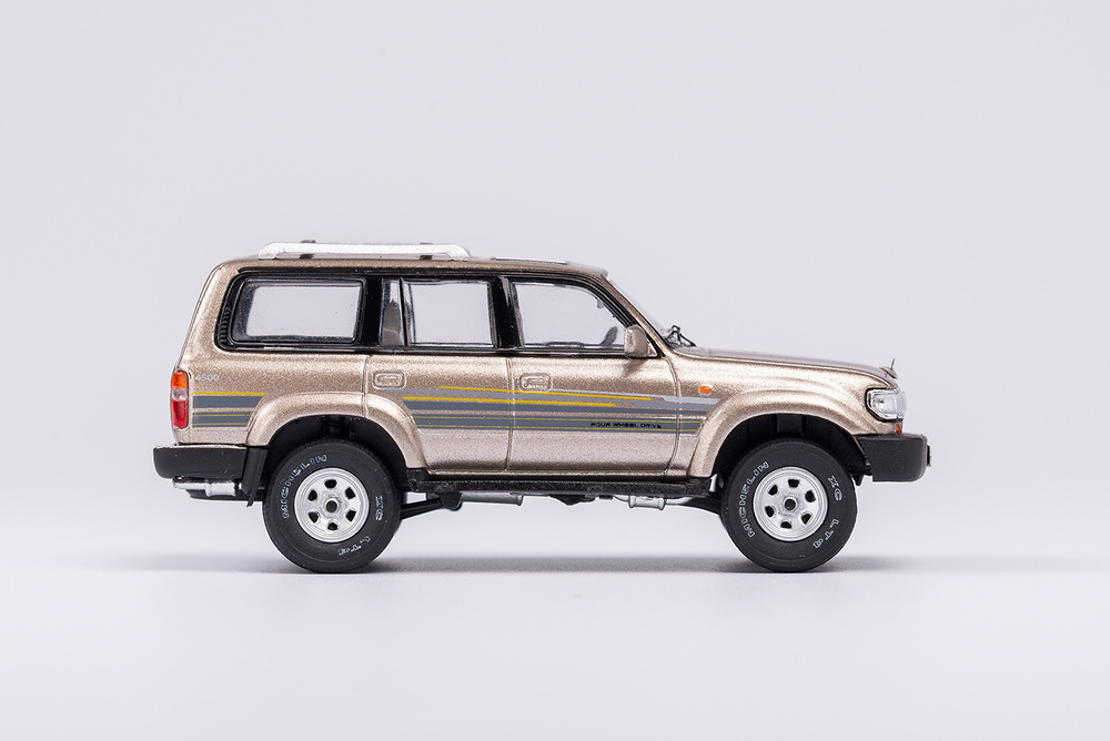 Toyota Land Cruiser J80 (1990) NZG VAKF-640313 1/64 