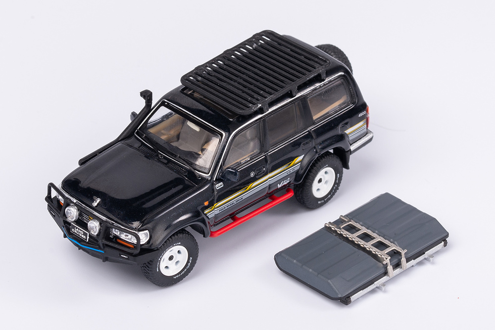 Miniatura Toyota Land Cruiser J80 - 1990 Keng Fai / Kilo Works 640315 escala 1/64 