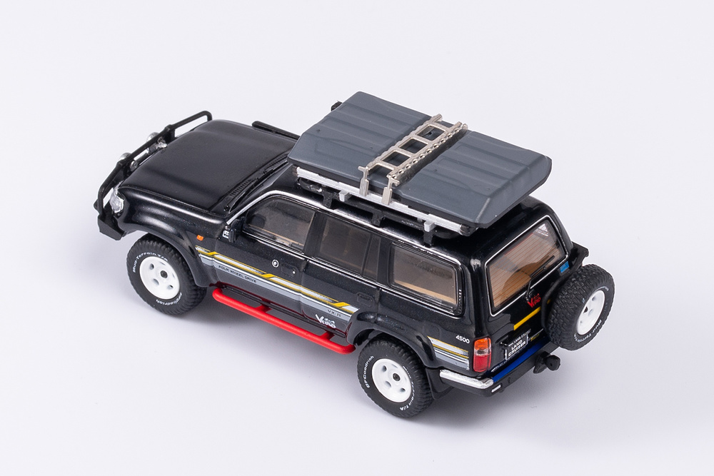 Miniatura Toyota Land Cruiser J80 - 1990 Keng Fai / Kilo Works 640315 escala 1/64 