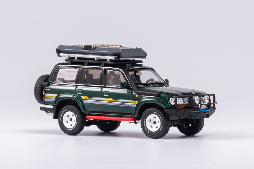 Miniatura Toyota Land Cruiser J80 - 1990 Keng Fai / Kilo Works escala 1/64 