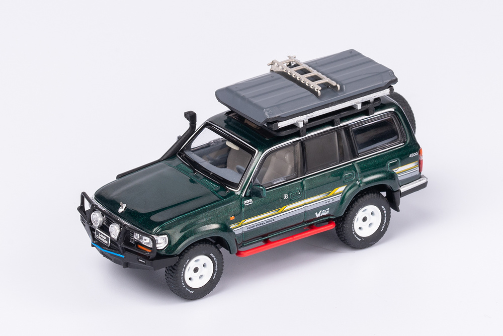 Miniatura Toyota Land Cruiser J80 - 1990 Keng Fai / Kilo Works escala 1/64 