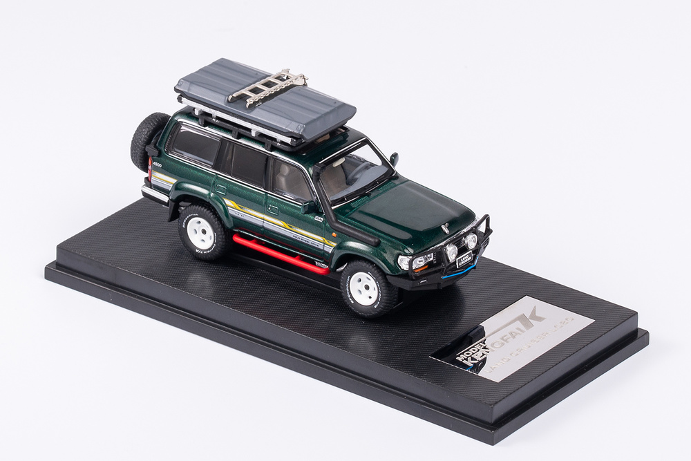 Miniatura Toyota Land Cruiser J80 - 1990 Keng Fai / Kilo Works escala 1/64 