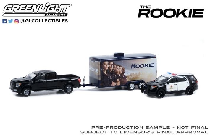 Nissan Titan Pro-4X + Ford Police Interceptor Utility LAPD (2013) 31130C Greenlight 1/64 