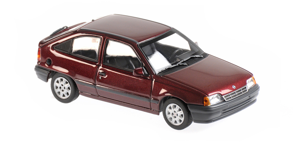 Opel Kadett E (1990) Maxichamps 940045901 1/43 