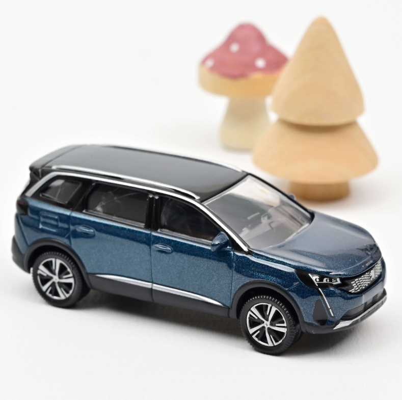 Peugeot 5008 (2020) Norev 310917 1/64 