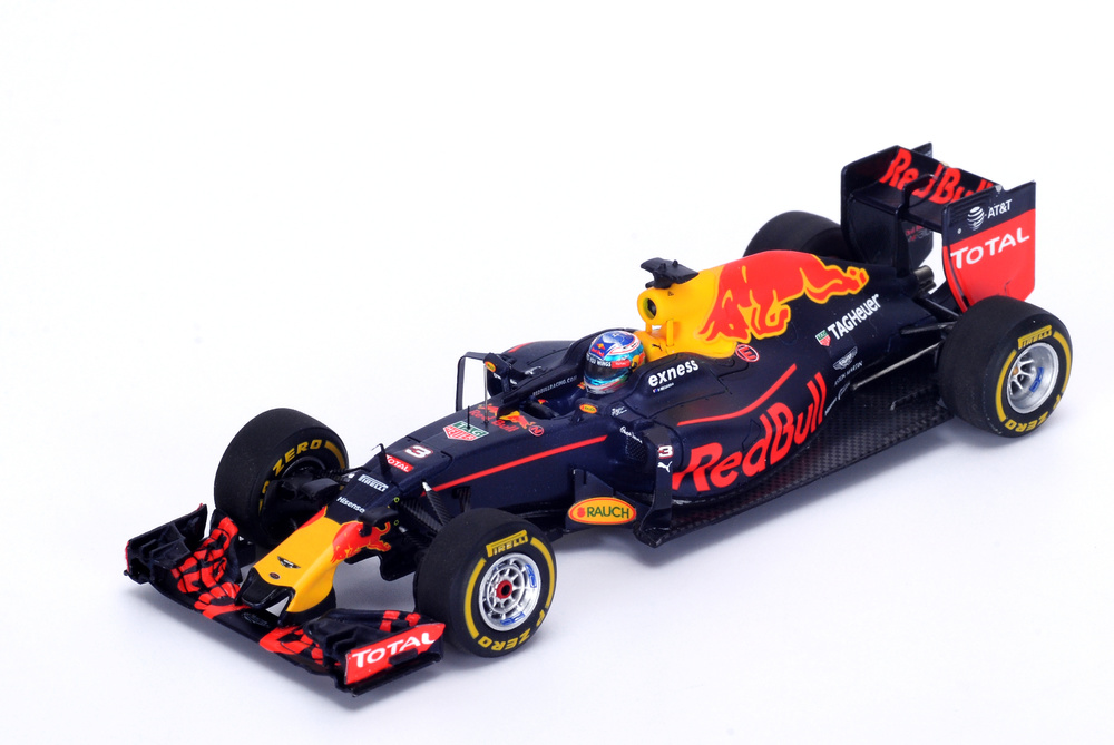 Red Bull RB12 