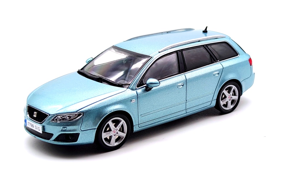 Seat Exeo Station (2009) Ixo 1:43 