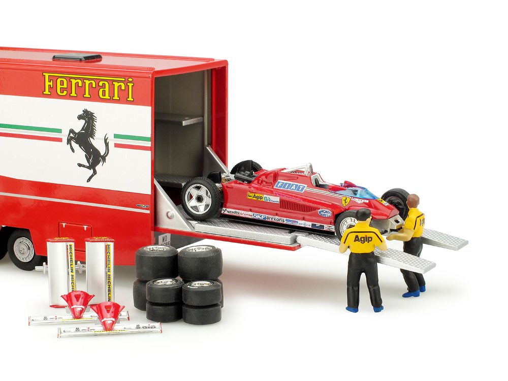 Set Fiat 170 + Ferrari 126CK + Figuras Gilles Villeneuve y Didier Pironi 