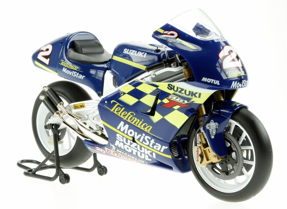 Suzuki RGV500 nº 2 Kenny Roberts Jr. (2000) Altaya MC42 1/12 