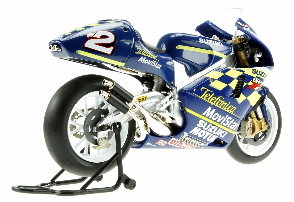 Suzuki RGV500 nº 2 Kenny Roberts Jr. (2000) Altaya MC42 1/12 