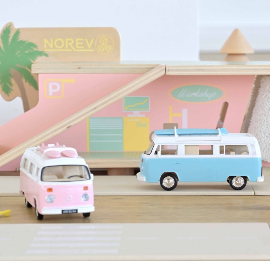 Volkswagen T2B Camper Van (1973) Norev 841100 1/43 