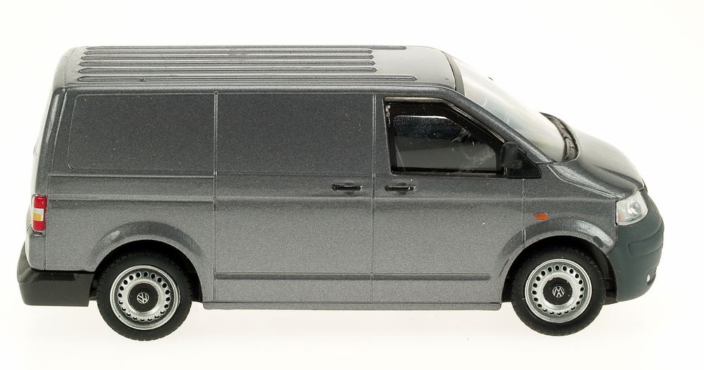 Volkswagen T5 Cerrada (2003) Cararama 1/43 