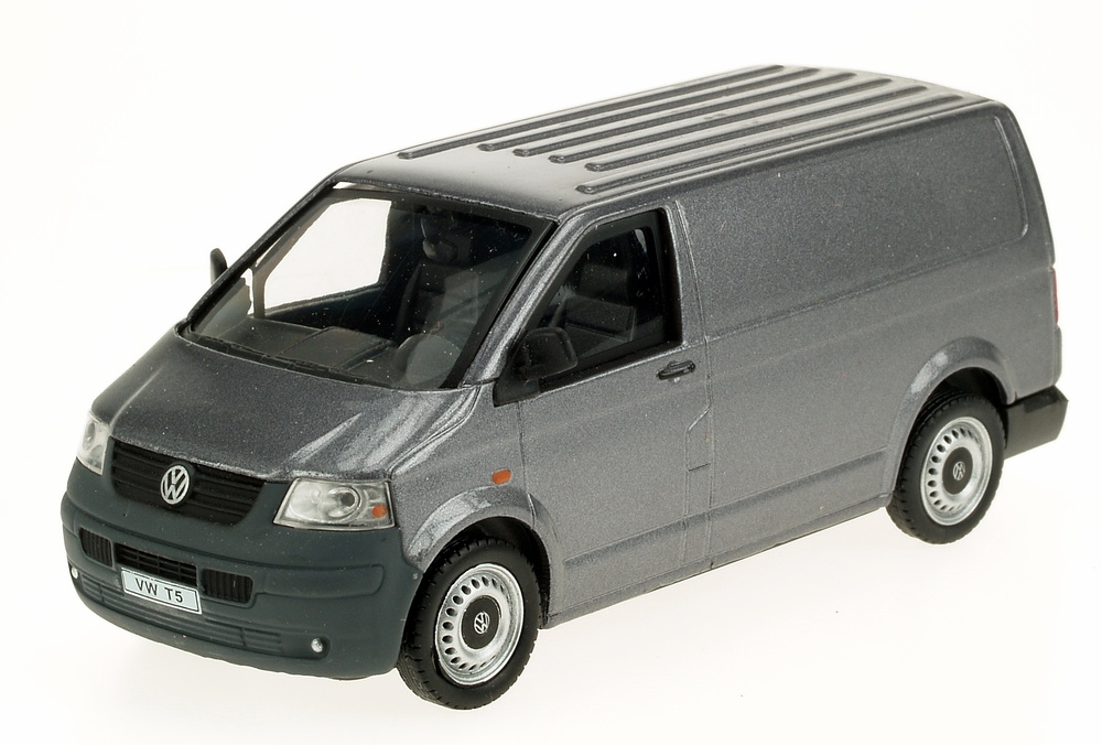 Volkswagen T5 Cerrada (2003) Cararama 1/43 