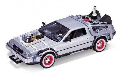 DeLorean "Regreso al Futuro III" Welly 1:24