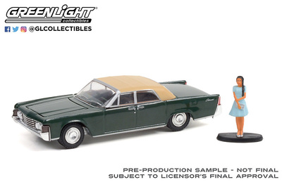 Lincoln Continental Convertible con figura de mujer (1965) Greenlight 1/64