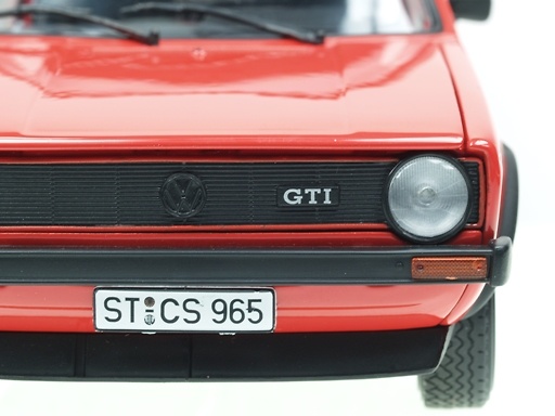 Volkswagen Golf GTI Serie I (1977) Solido 8166 1/18